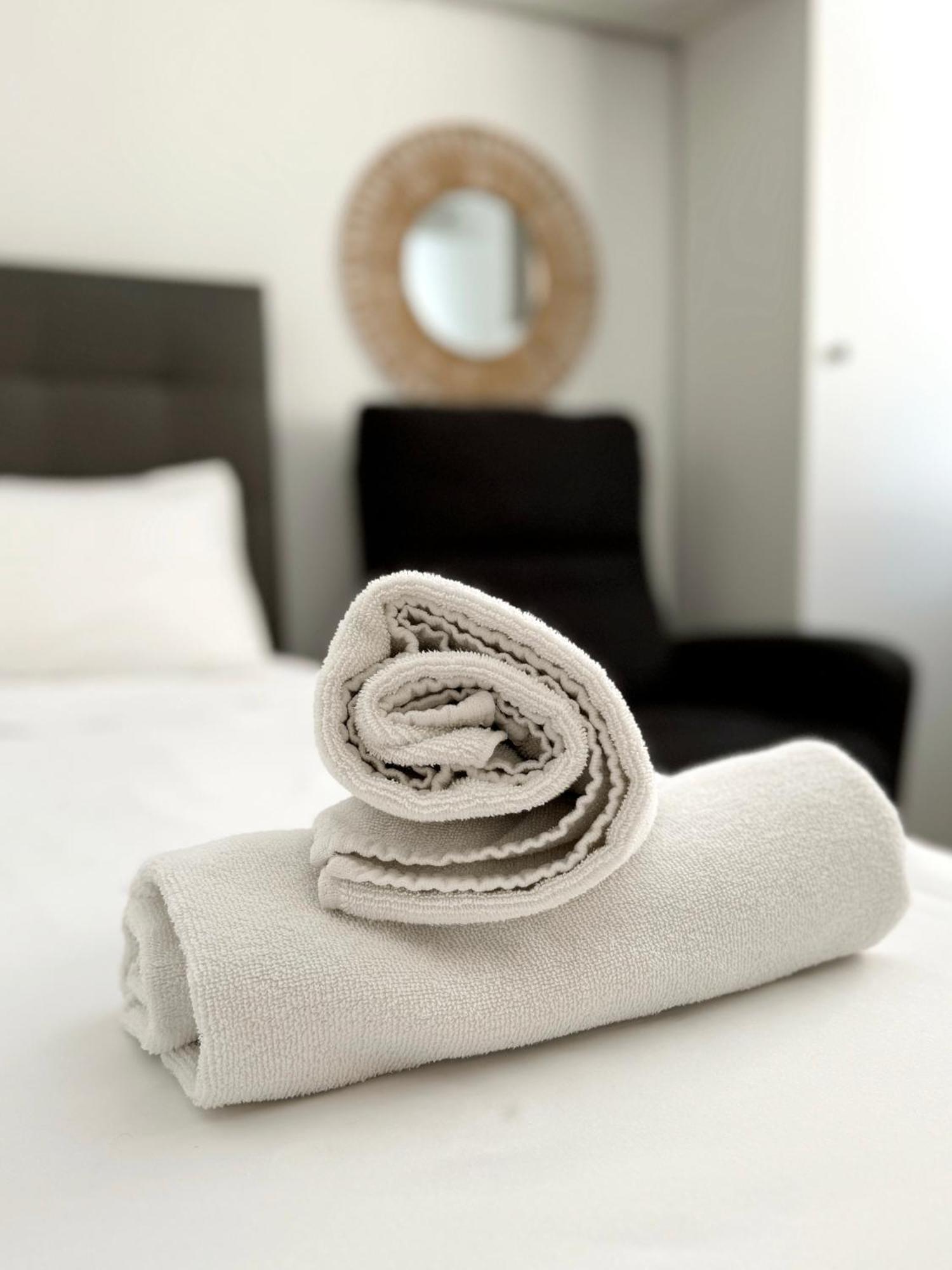 Stylish City Centre Studio - Grand Central House غيبرالتار المظهر الخارجي الصورة