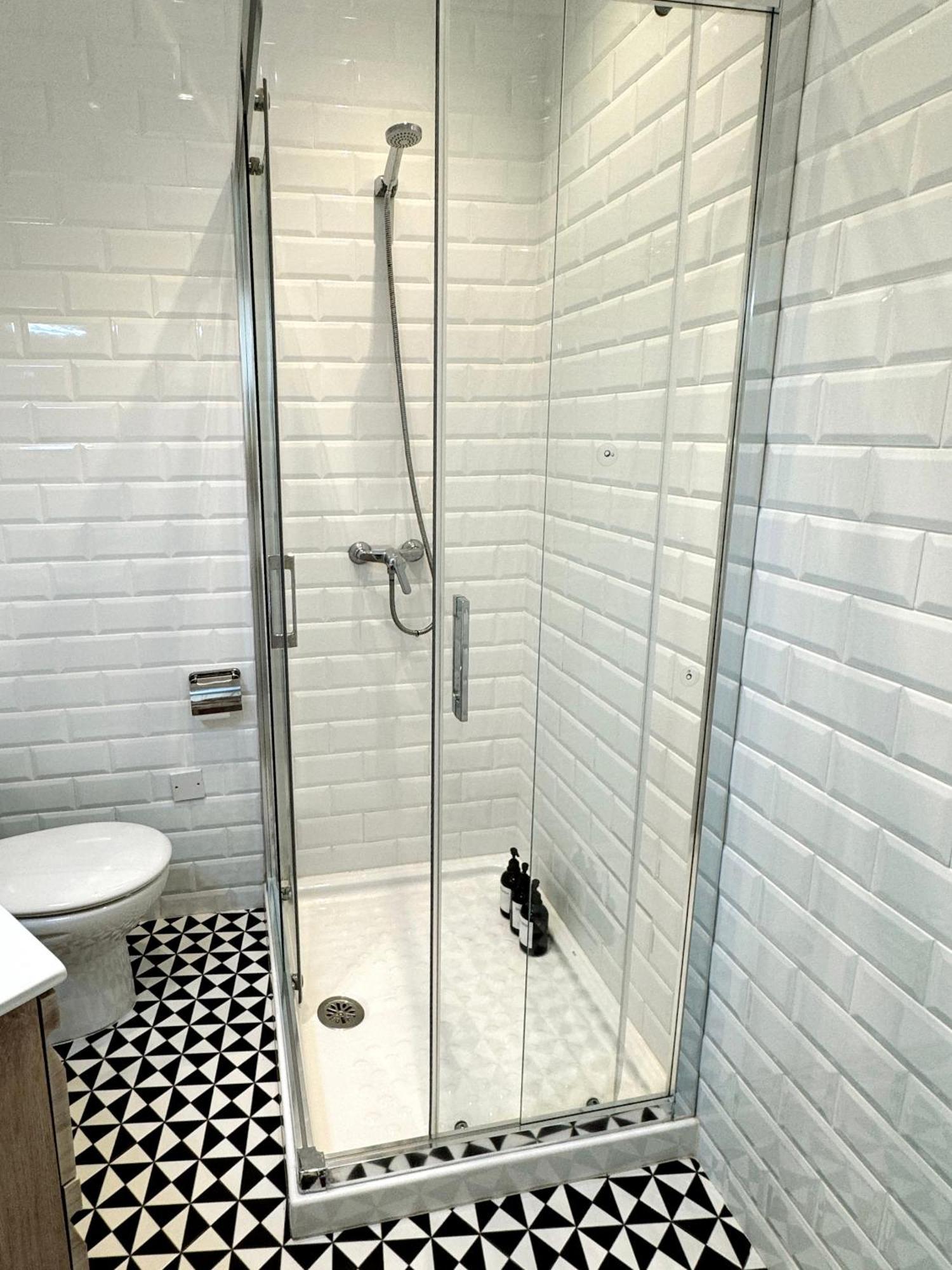 Stylish City Centre Studio - Grand Central House غيبرالتار المظهر الخارجي الصورة