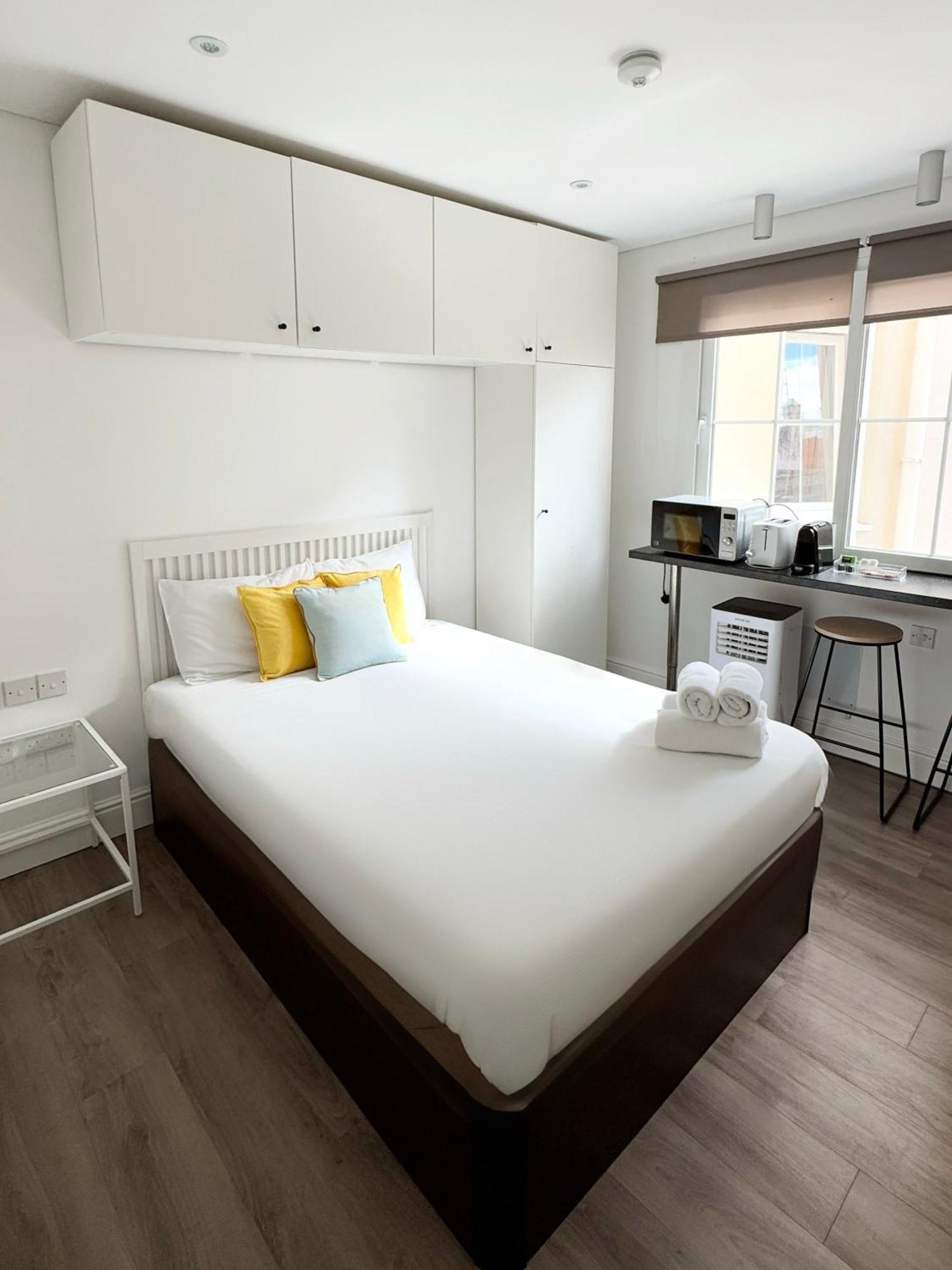 Stylish City Centre Studio - Grand Central House غيبرالتار المظهر الخارجي الصورة